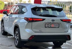 تۆیۆتا هایلاندەر